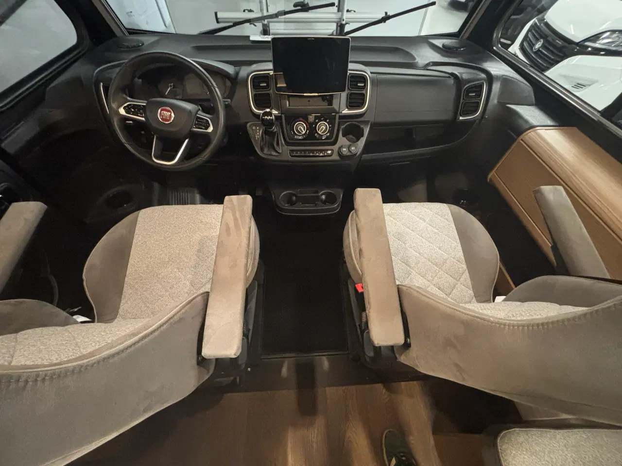 Billede 19 - Autocamper til salg - Carado I449 Edition 15