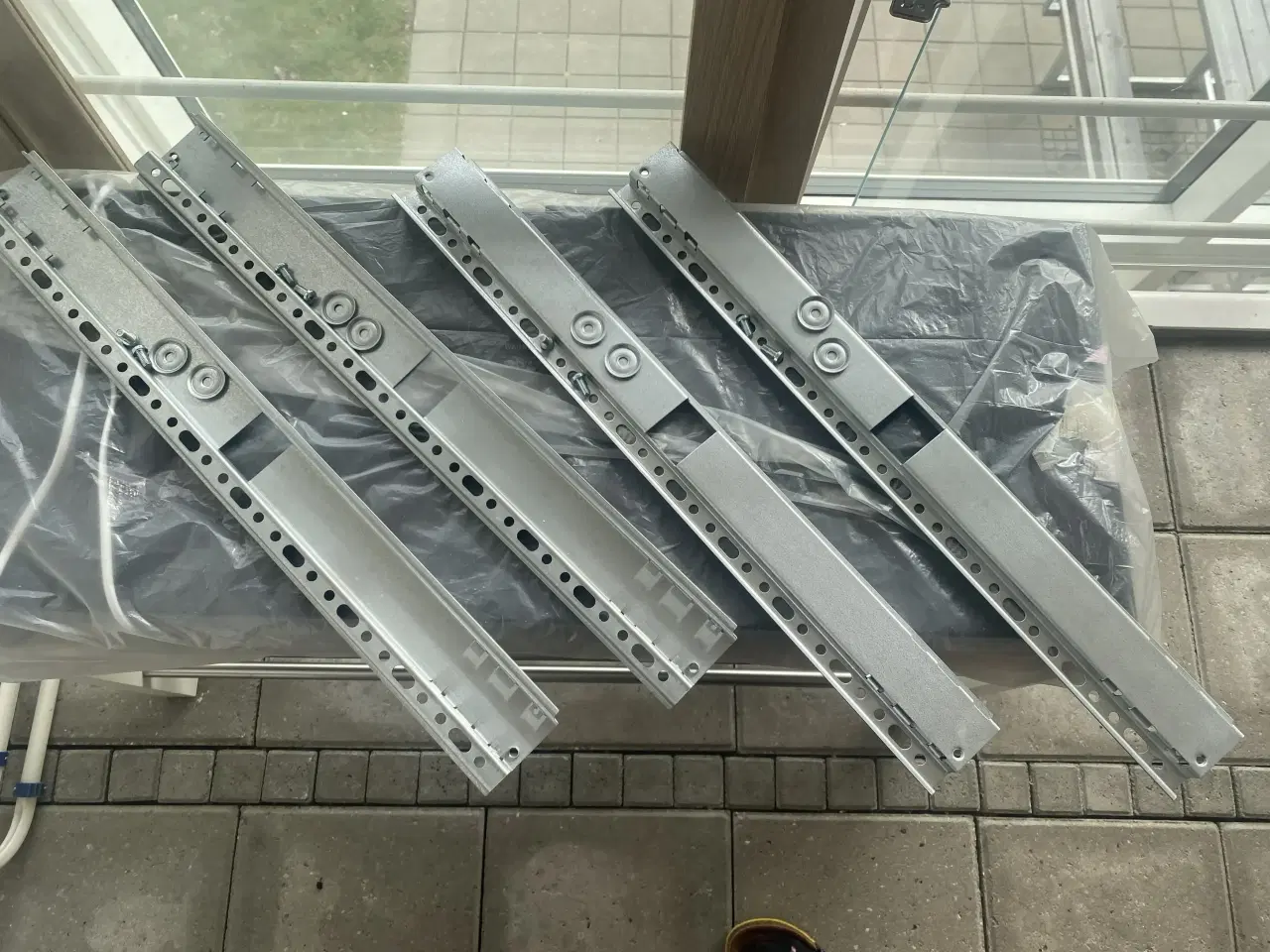 Billede 1 - Ikea bestå vægskinne