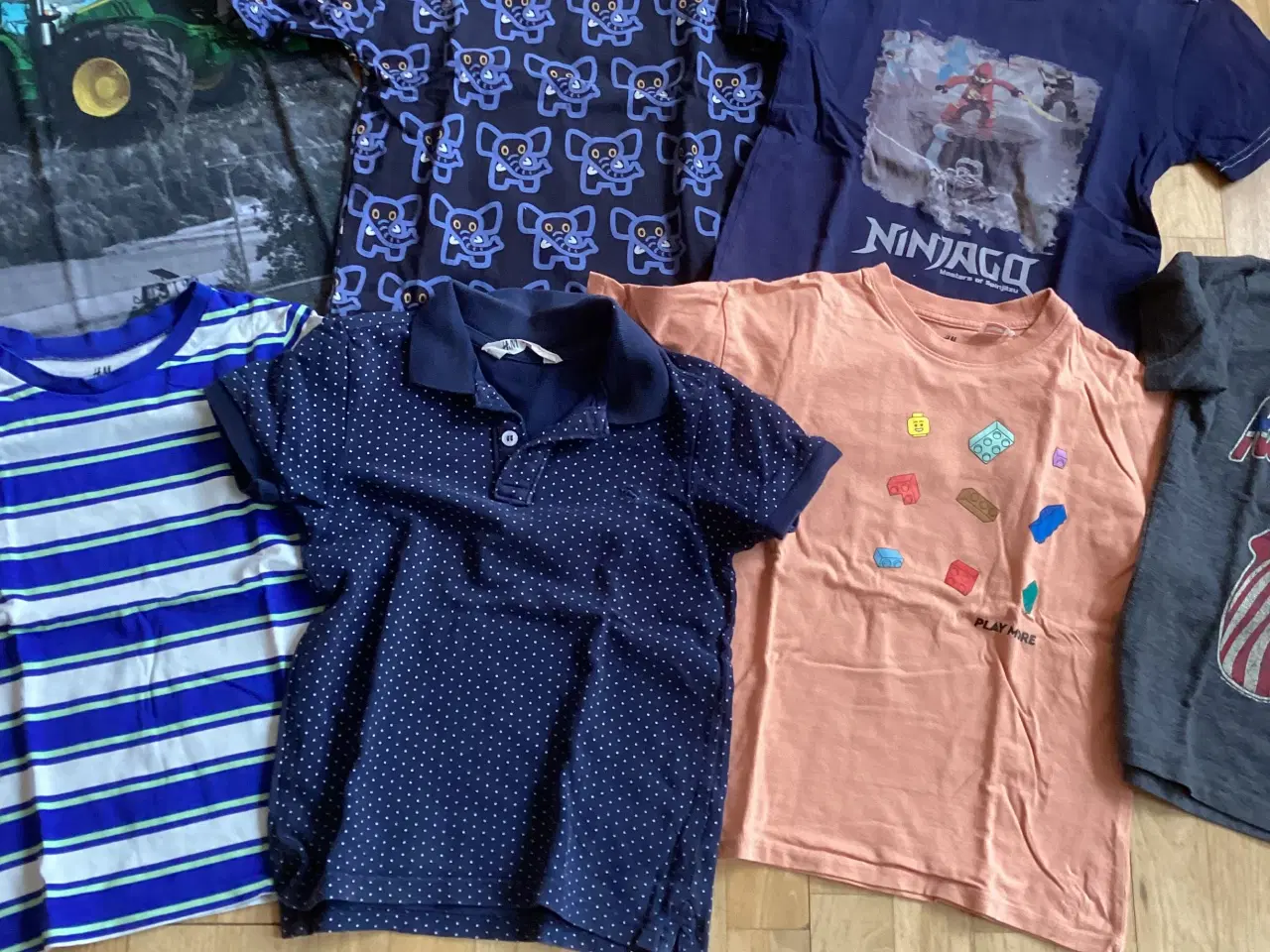 Billede 2 - T-shirts pakke str. 110/116