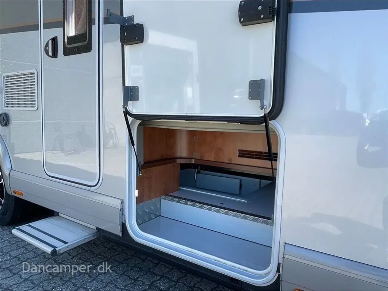 Billede 6 - 2019 - Carthago chic c line   Fiat Carthago Chic C-Line 5.0 – 180 hk | Totalvægt 5.000 kg  Eksklusiv og komfortabel autocamper i absolut topklasse! .