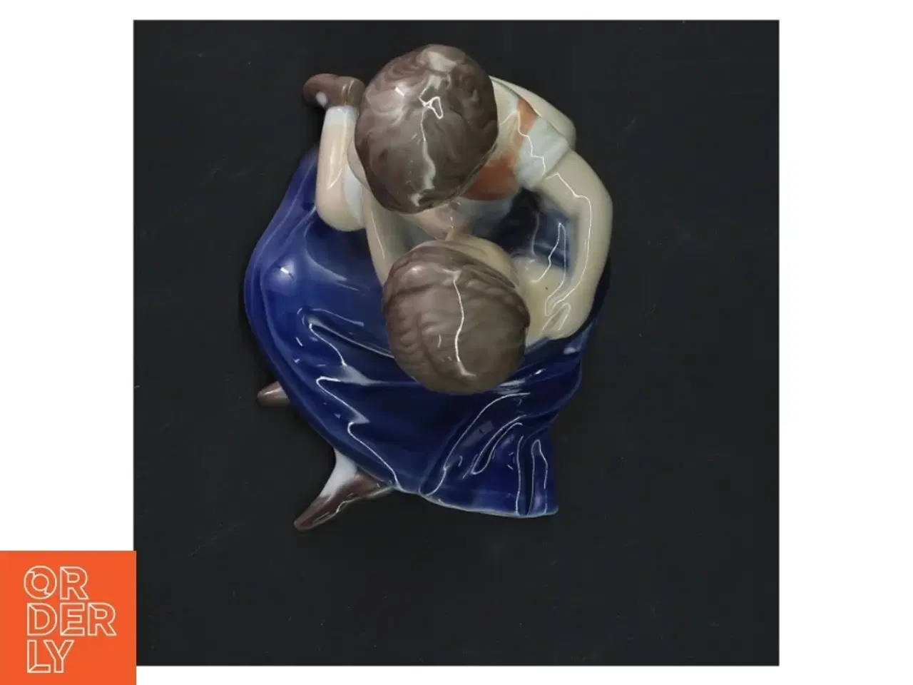 Billede 3 - Porcelænsfigur af mor og barn fra B&G (str.  12x12 cm)