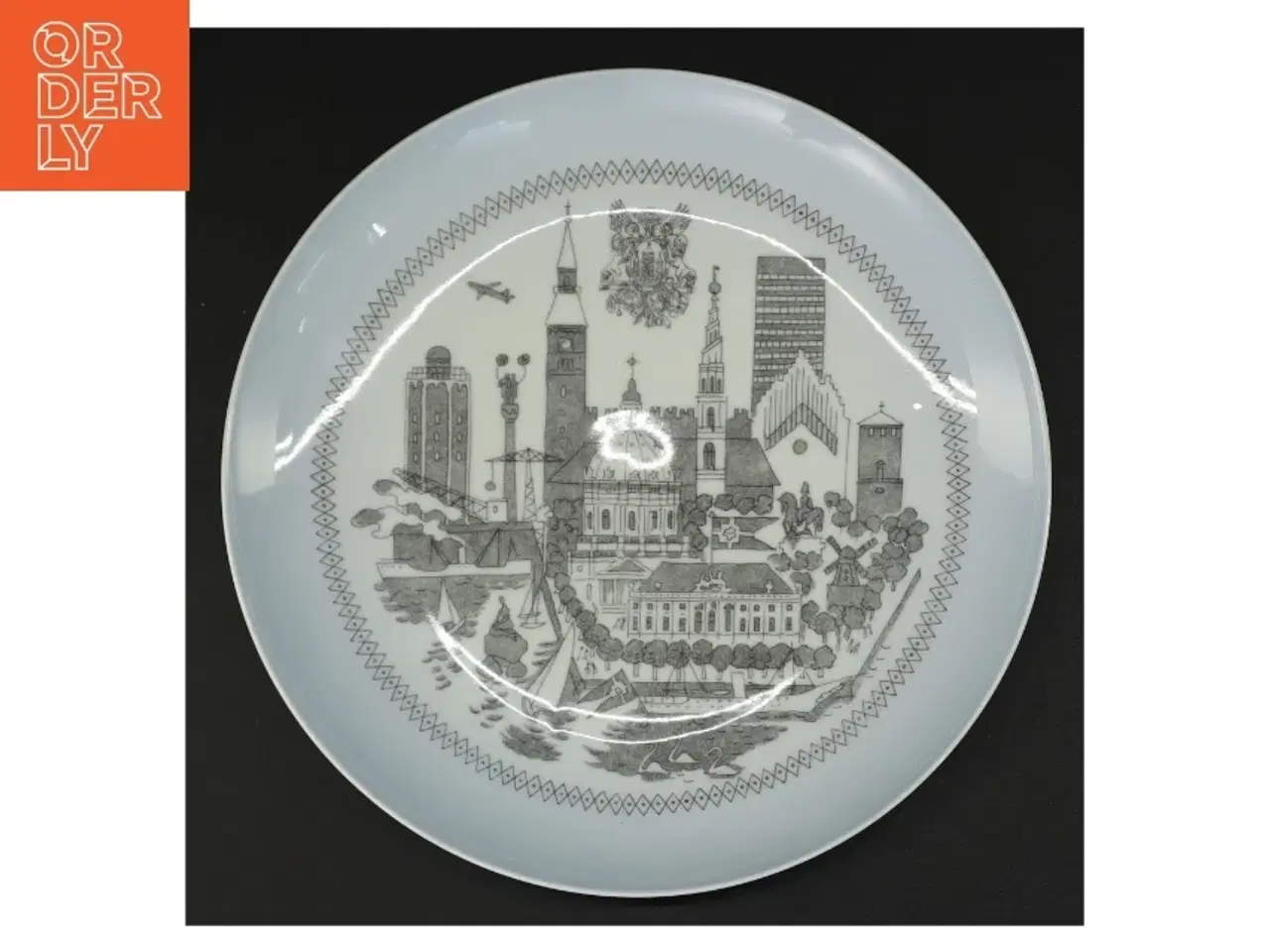 Billede 1 - Dekorativ porcelænplatte fra B&G (str. O 23 komma 5 cm)