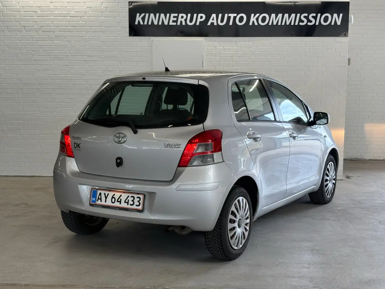 Billede 2 - Toyota Yaris 1,0 VVT-I T1 69HK 5d