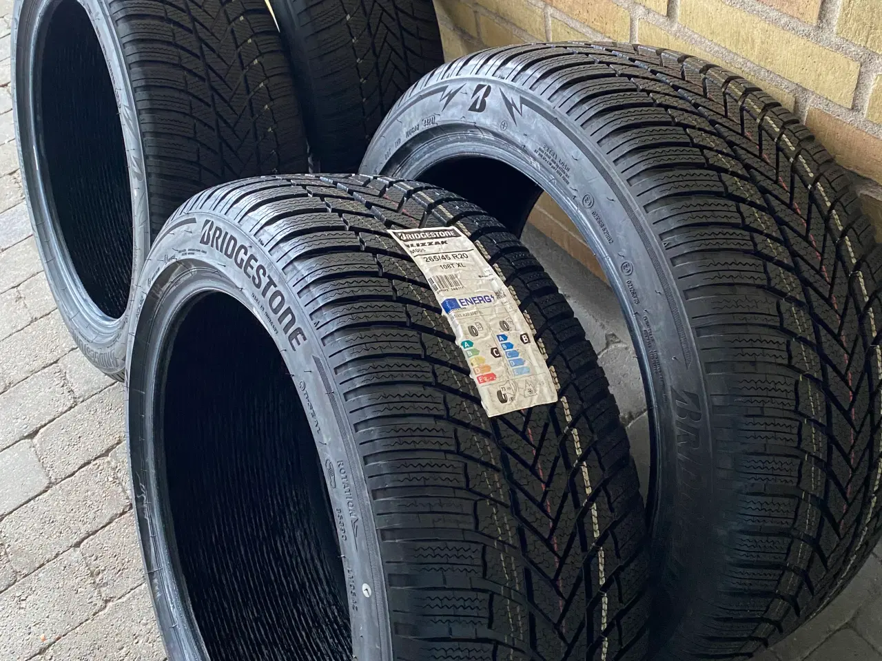 Billede 3 - 20” ID Buzz Vinterdæk Bridgestone 