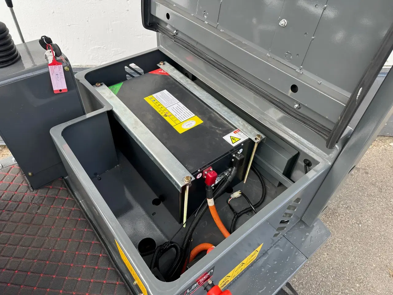 Billede 10 - HZM 805E - Inkl. Skovl og pallegafler