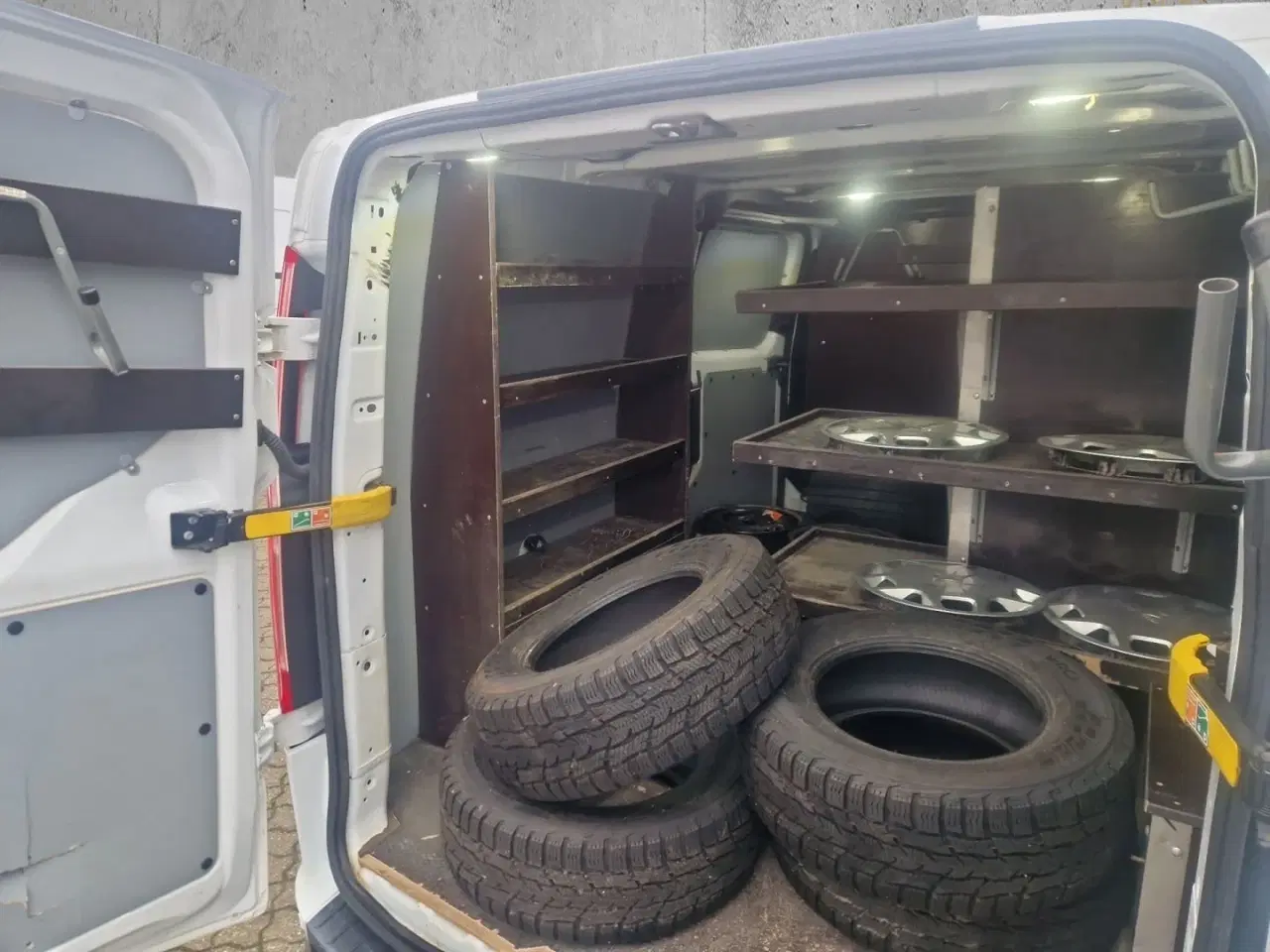 Billede 11 - Ford Transit Custom 320L 2,0 TDCi 130 Trend