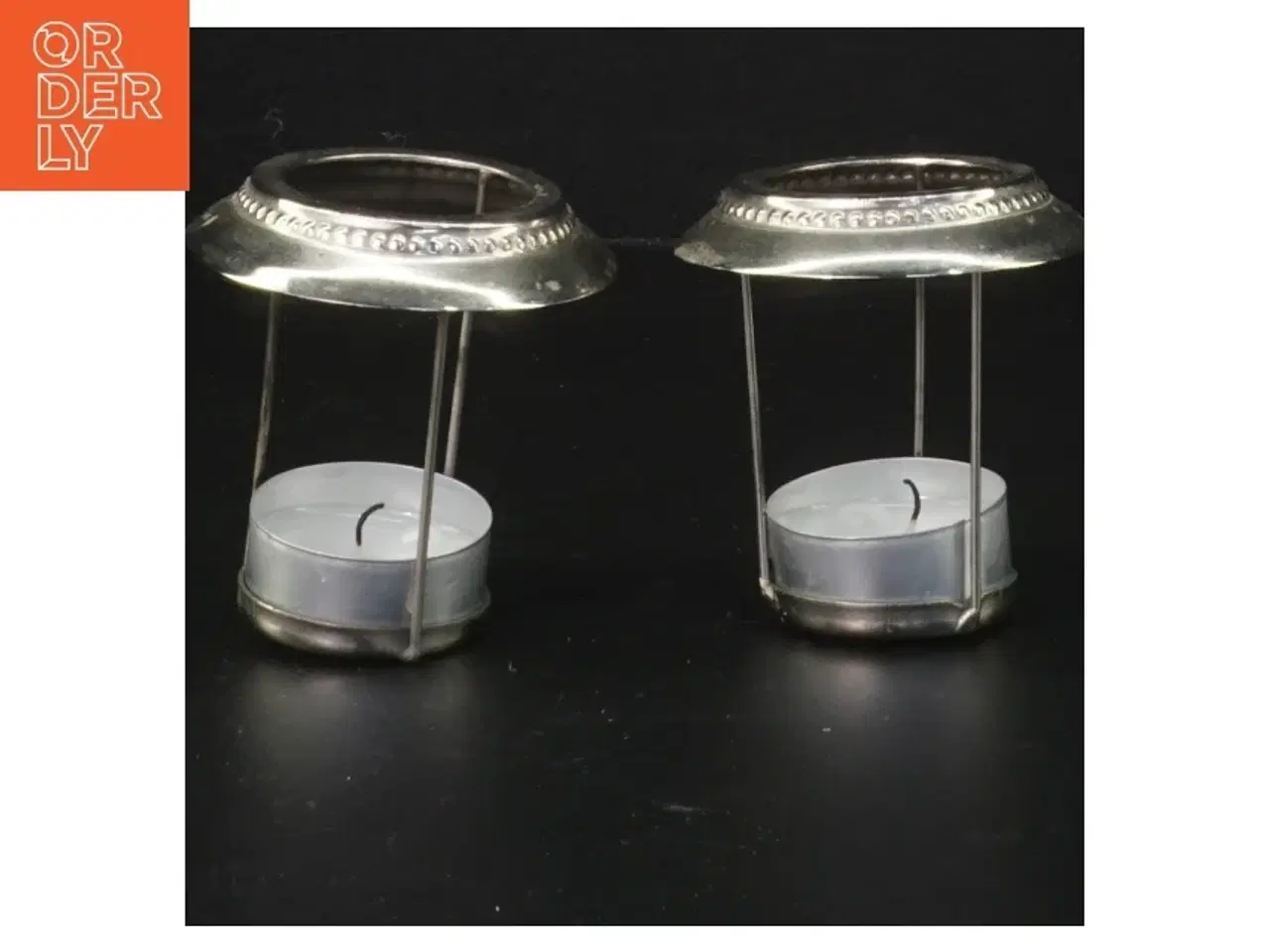 Billede 4 - To runde lysestager med glasdesign (str. Ø. 11 cm. 2 styk)