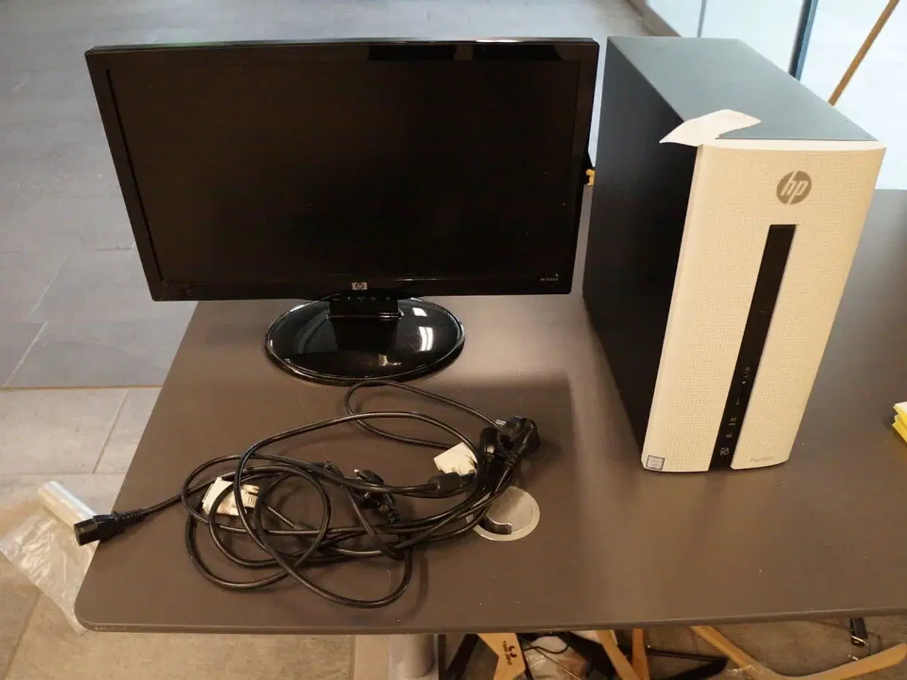 Billede 1 - PC inkl. Skærm HP