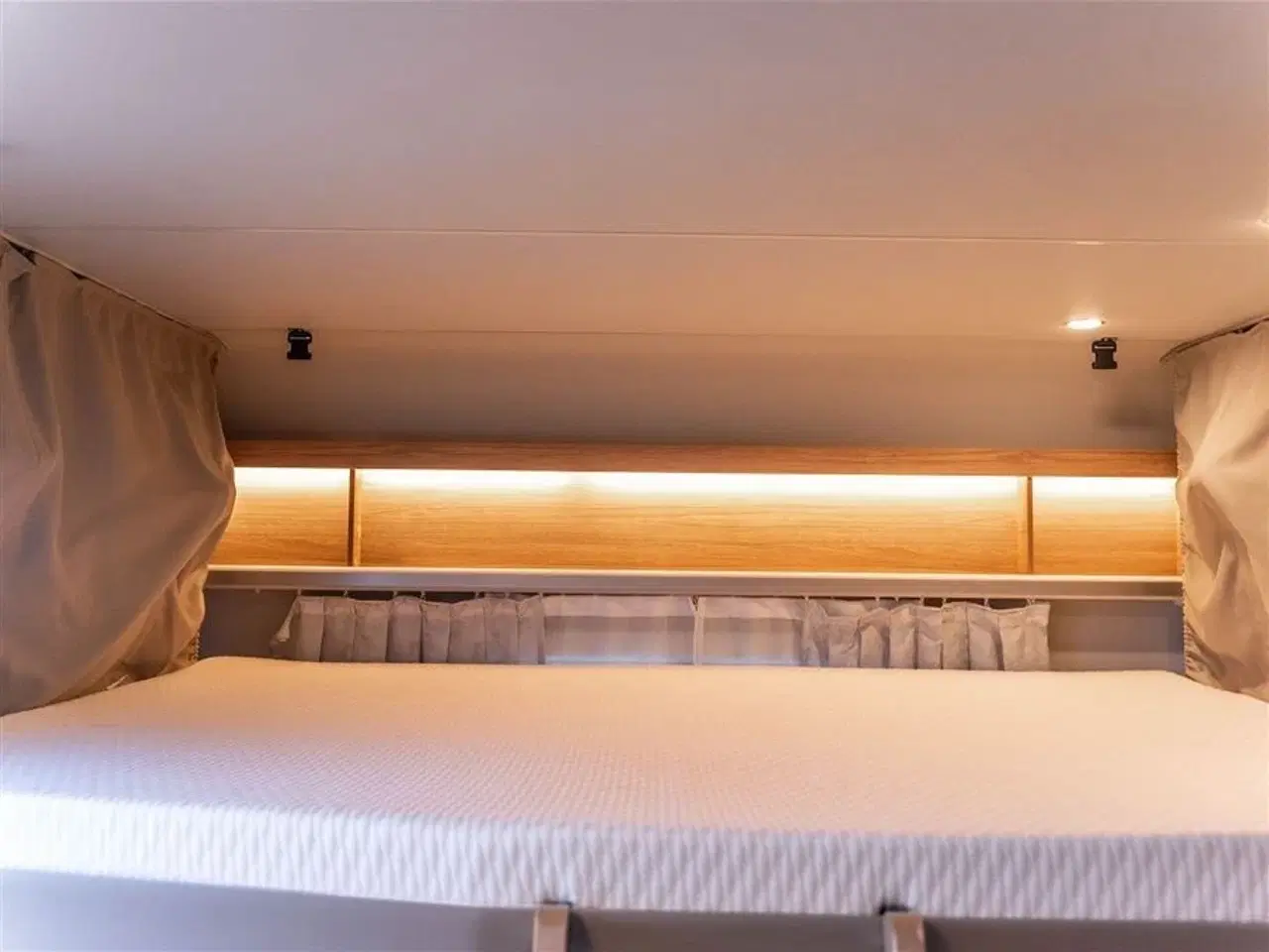 Billede 28 - 2020 - Weinsberg CaraOne 540 EUH   Genial indretning til 4 personer