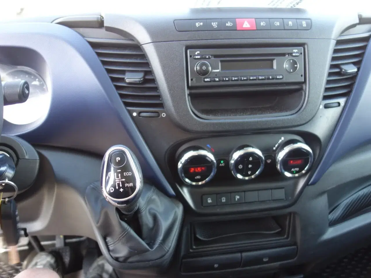 Billede 12 - Iveco Daily 3,0 35C18 12m³ Van AG8