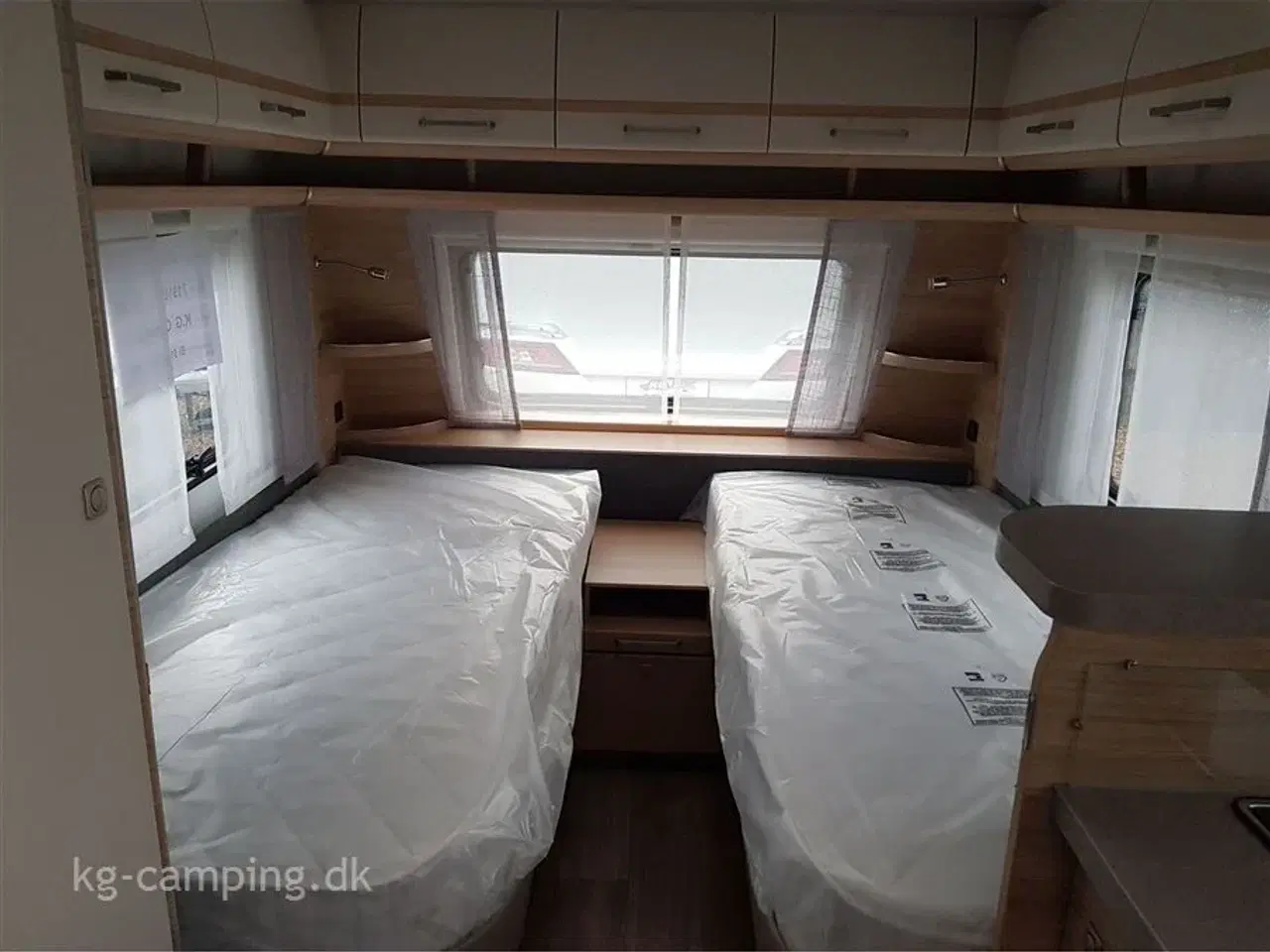 Billede 5 - 2024 - Fendt Bianco Activ 515 SGD   2024 model Enkeltsenge med udtræk samt stort endebadeværelse Kan opvejes til 1.800 kg.