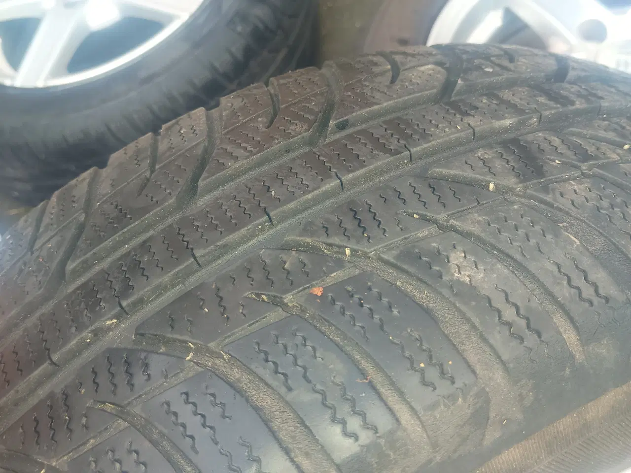 Billede 5 - 15" Alufælge M. Næsten nye vinterdæk