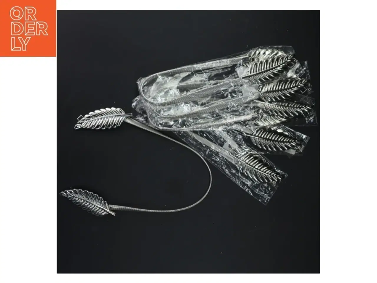 Billede 4 - Dekorative bladformede servietringe / gardinholdere (str. 49 cm)