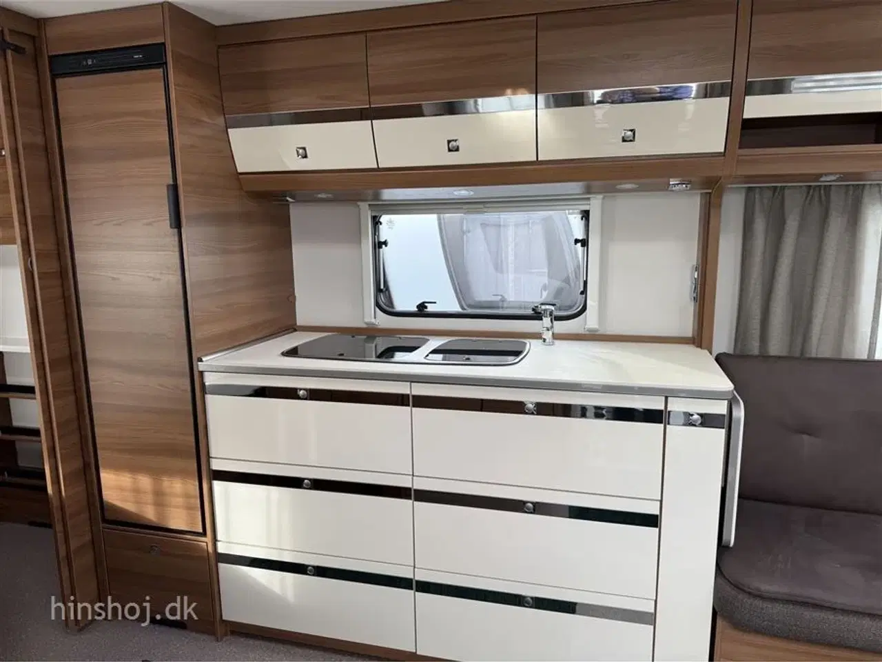 Billede 13 - 2017 - Dethleffs Nomad Snow 590 RF   Dejlig vogn med rundsidegruppe og fransk dobbeltseng fra Hinshøj Caravan A/S