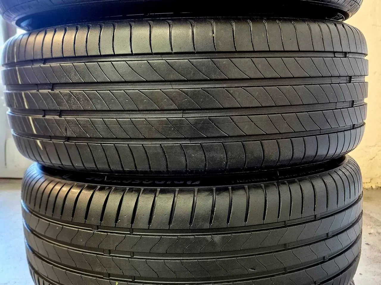 Billede 4 - VW "DARTFORD" ORIGINAL ALUFÆLGE MED NYE SOMMERDÆK 