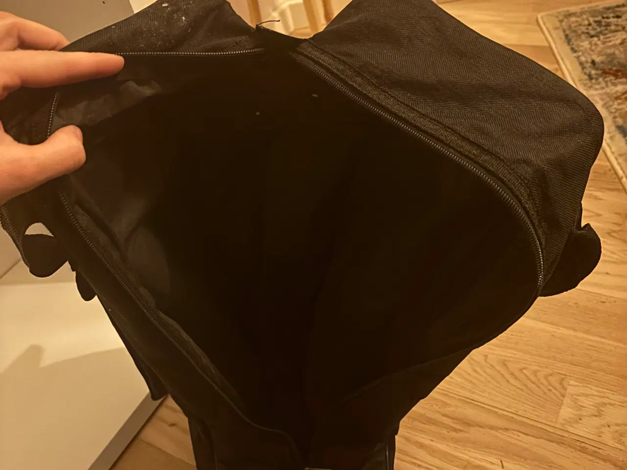 Billede 5 - Støvletaske med lomme i siden