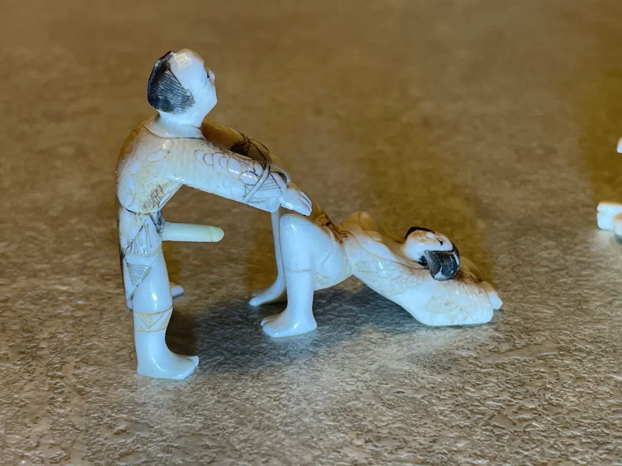 Billede 6 - Japanske elfenbensfigurer, signeret Masayuki (Meij