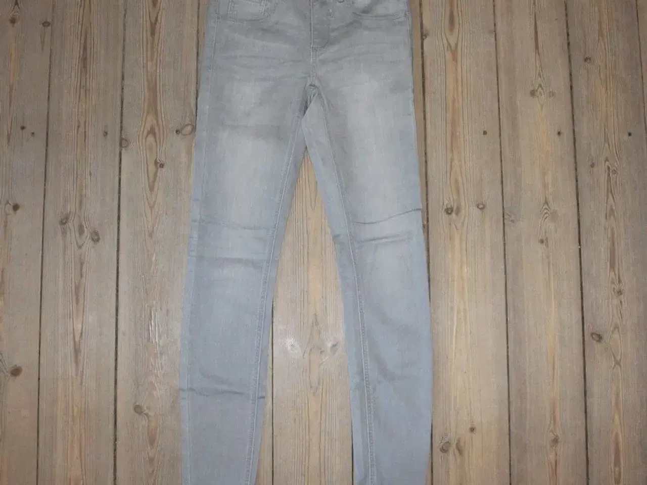 Billede 3 - 2 par jeans, Vila str M