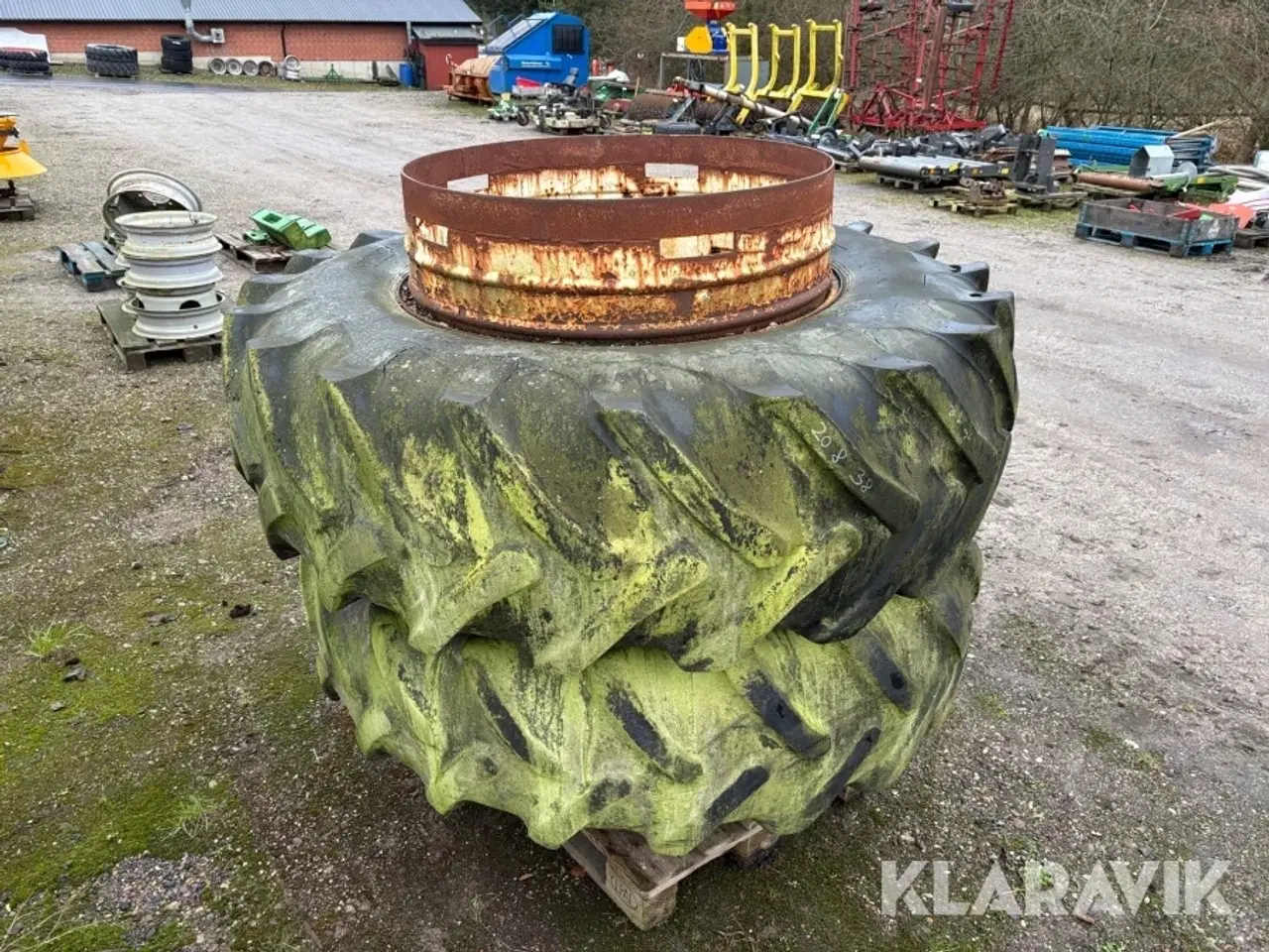 Billede 1 - Tvillingehjul Taurus 20.8R38 3 styk