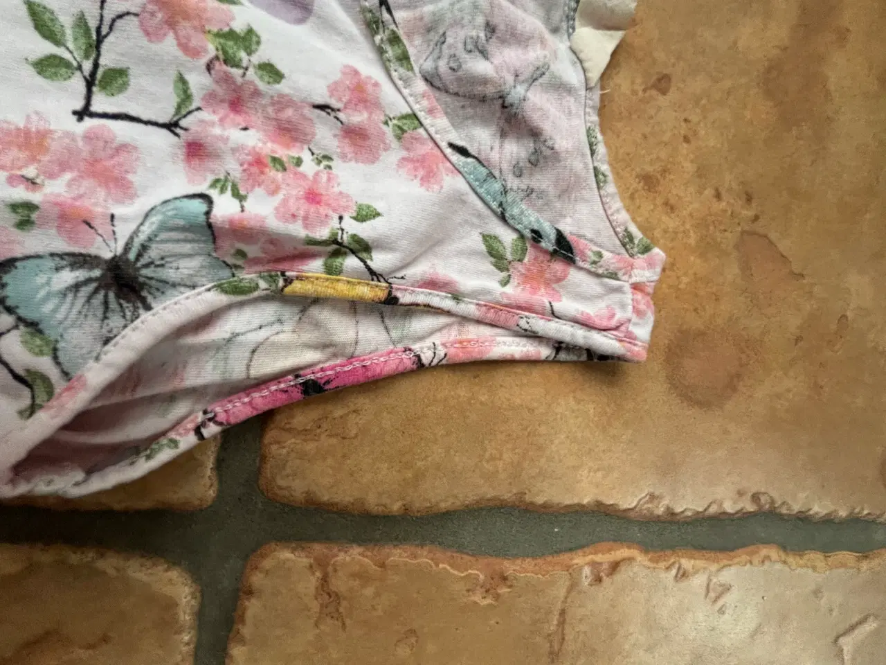 Billede 3 - H&M kjole pige str. 134 multifarvet bomuld