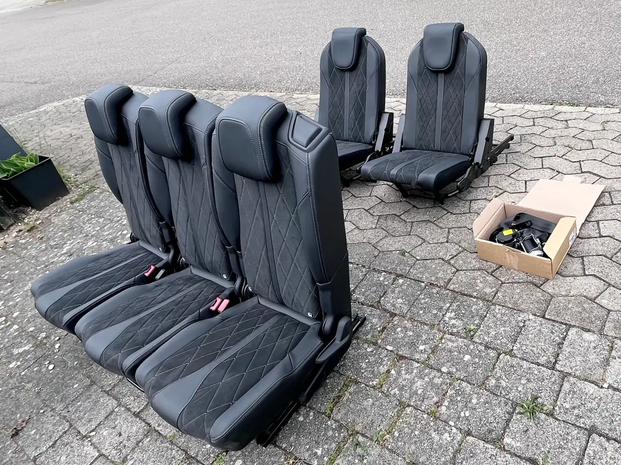 Billede 3 - Helt nye bagsæder til Peugeot