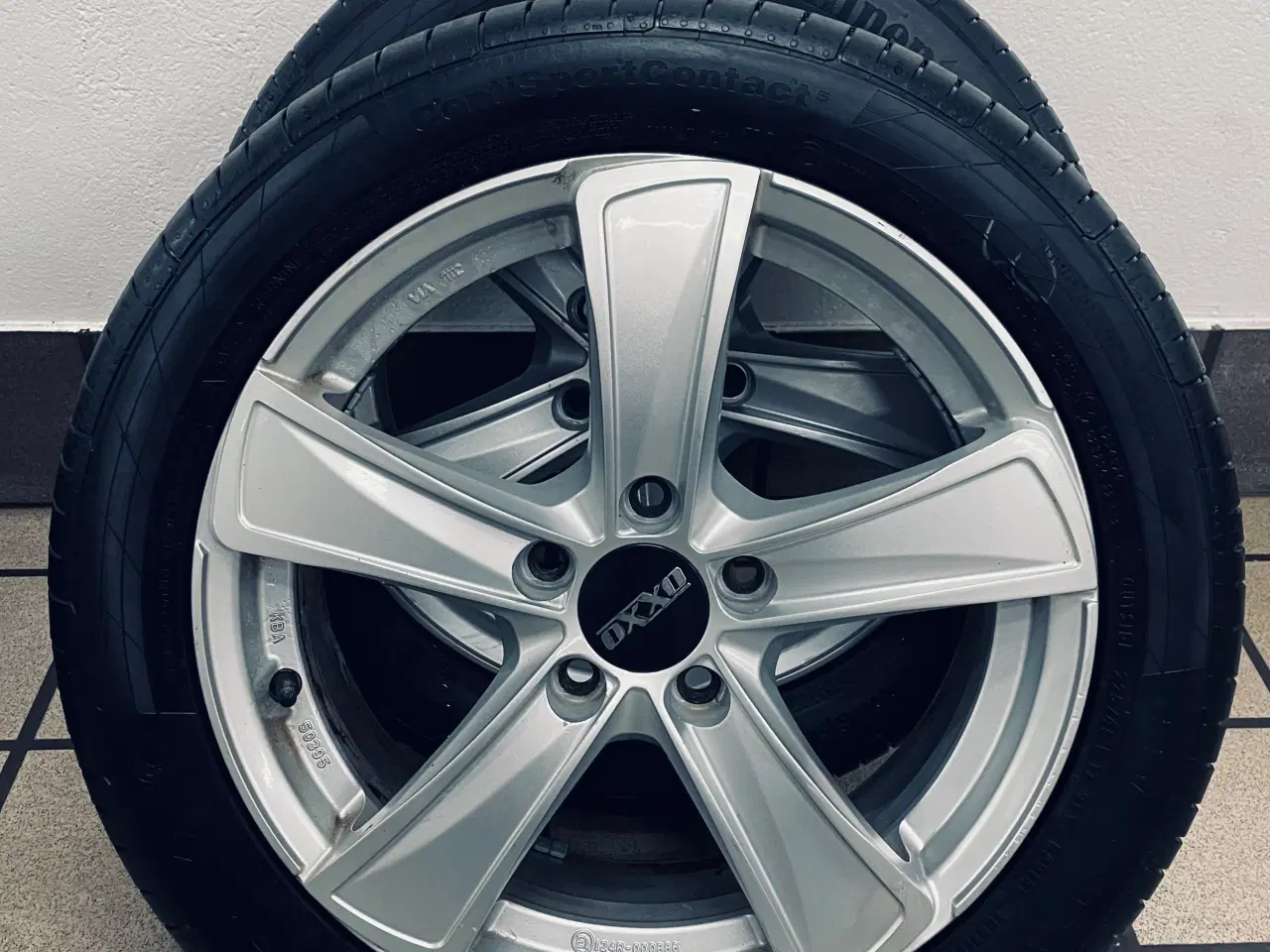 Billede 4 - ‼️ Flotte 17” Alufælge med Sommerdæk – 5x112 – TOP