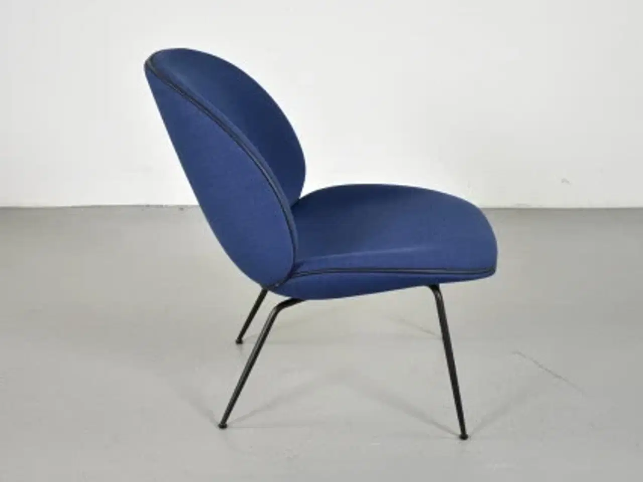 Billede 4 - Gubi beetle loungestol i blå