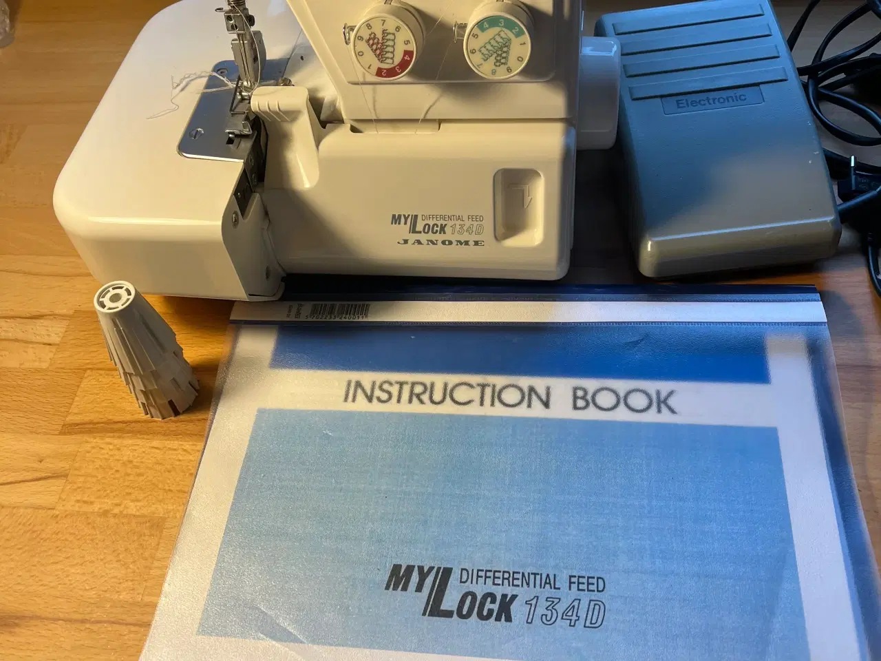 Billede 6 - Janome 134D Overlocker.