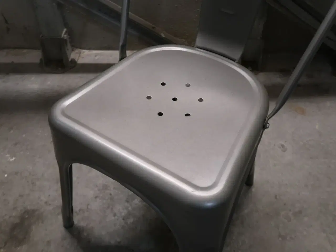 Billede 2 - 16 stk. Bistrostol i metallisk stål