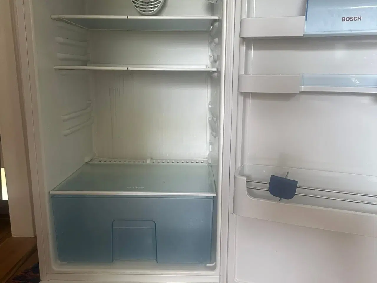 Billede 1 - Køleskab med lille fryser
