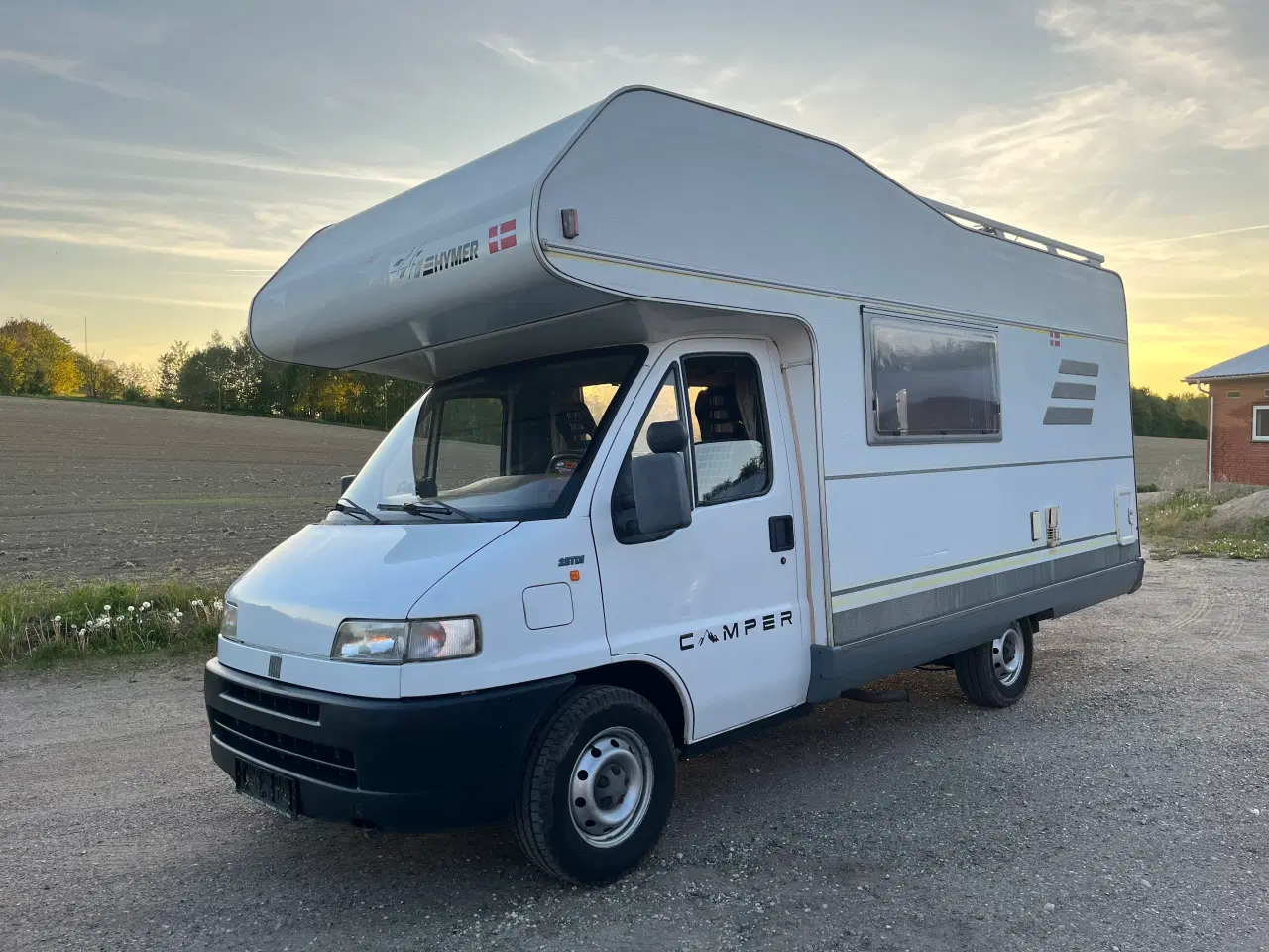 Billede 2 - Nysynet og velholdt autocamper