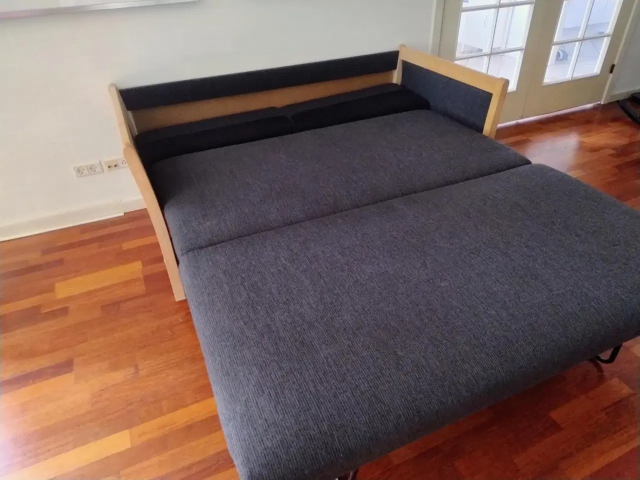 Billede 4 - Pæn og velholdt sovesofa 