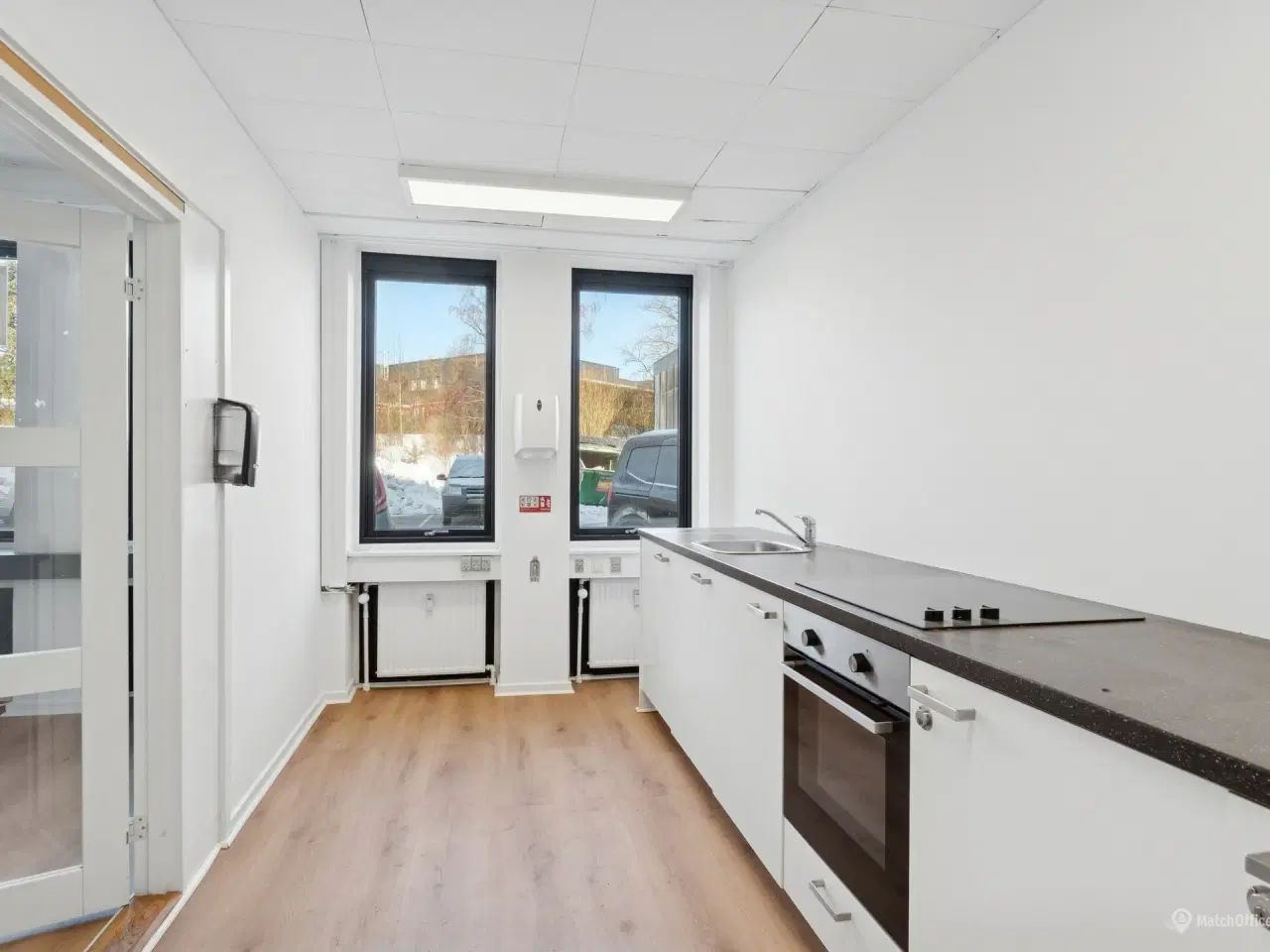 Billede 9 - Kontorlejemål 305 m² tæt på København med bad og omklædning