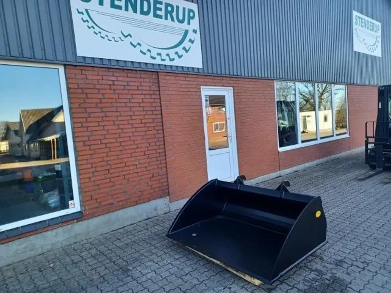 Billede 2 - Kirk SVENSKER/PLANERSKOVL