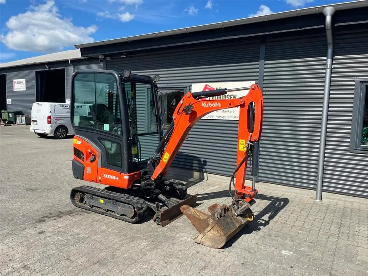 Billede 2 - Kubota KX019-4 Tiltfæste, Koblinger og haner og 3 skovle