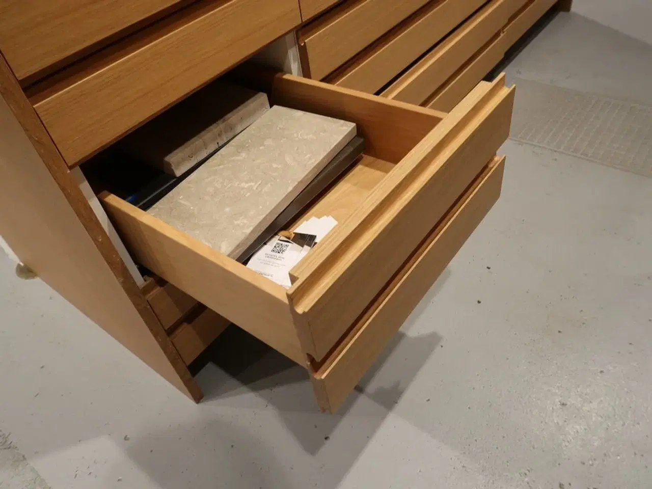 Billede 20 - Køkkenø i egetræ m. marmorbordplade FORM PLUS+