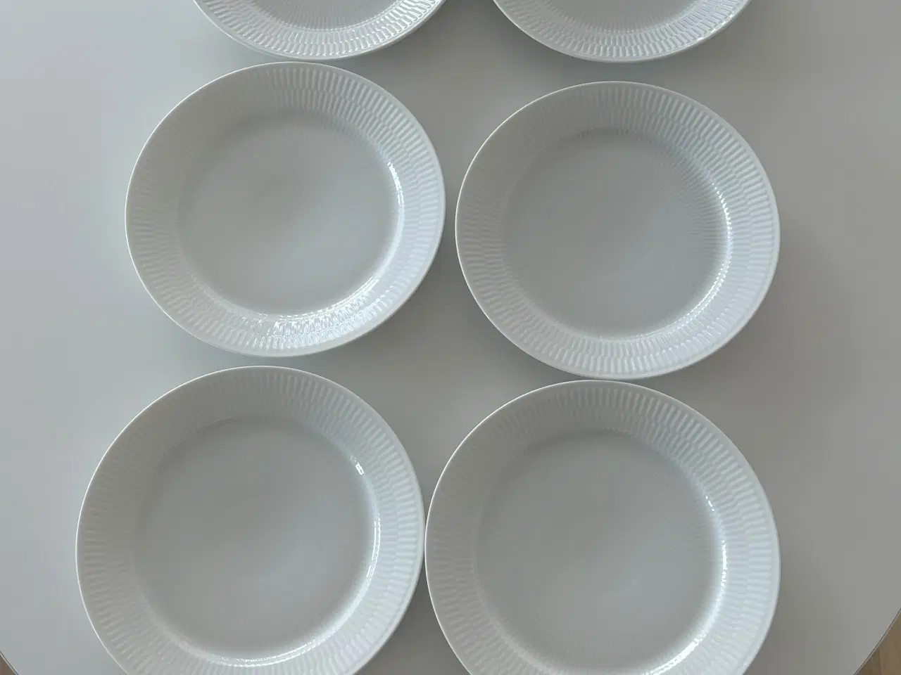 Billede 2 - 6stk Royal Copenhagen, Hvid Riflet tallerkener 