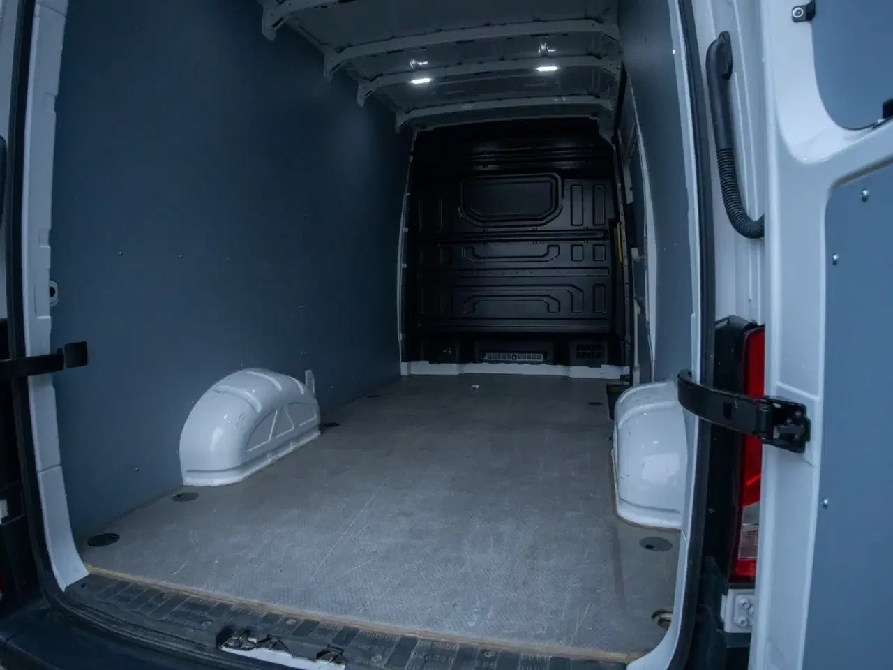 Billede 7 - VW Crafter 35 2,0 TDi 102 Kassevogn L3H2