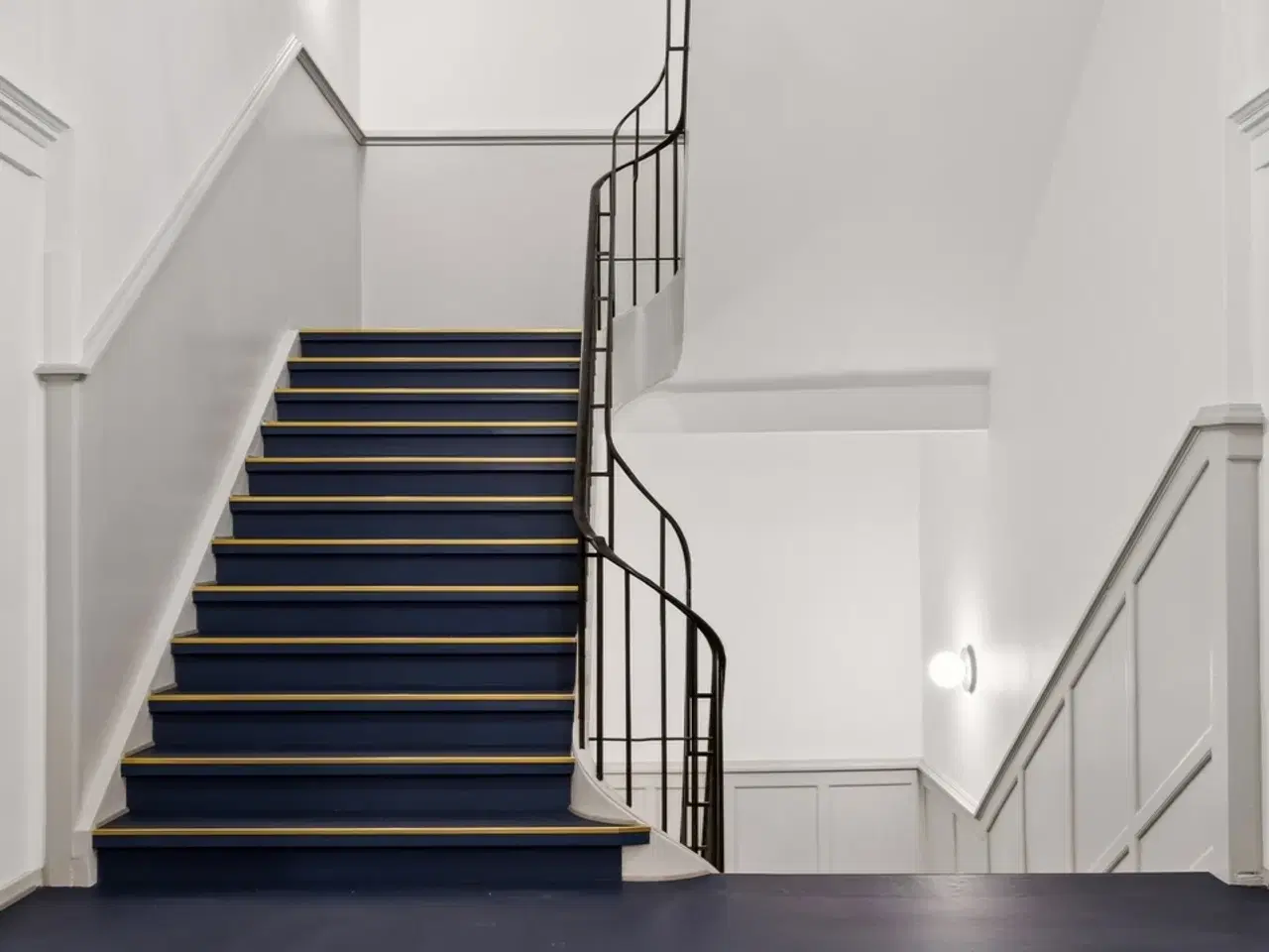 Billede 3 - Kontor i parterre med central placering