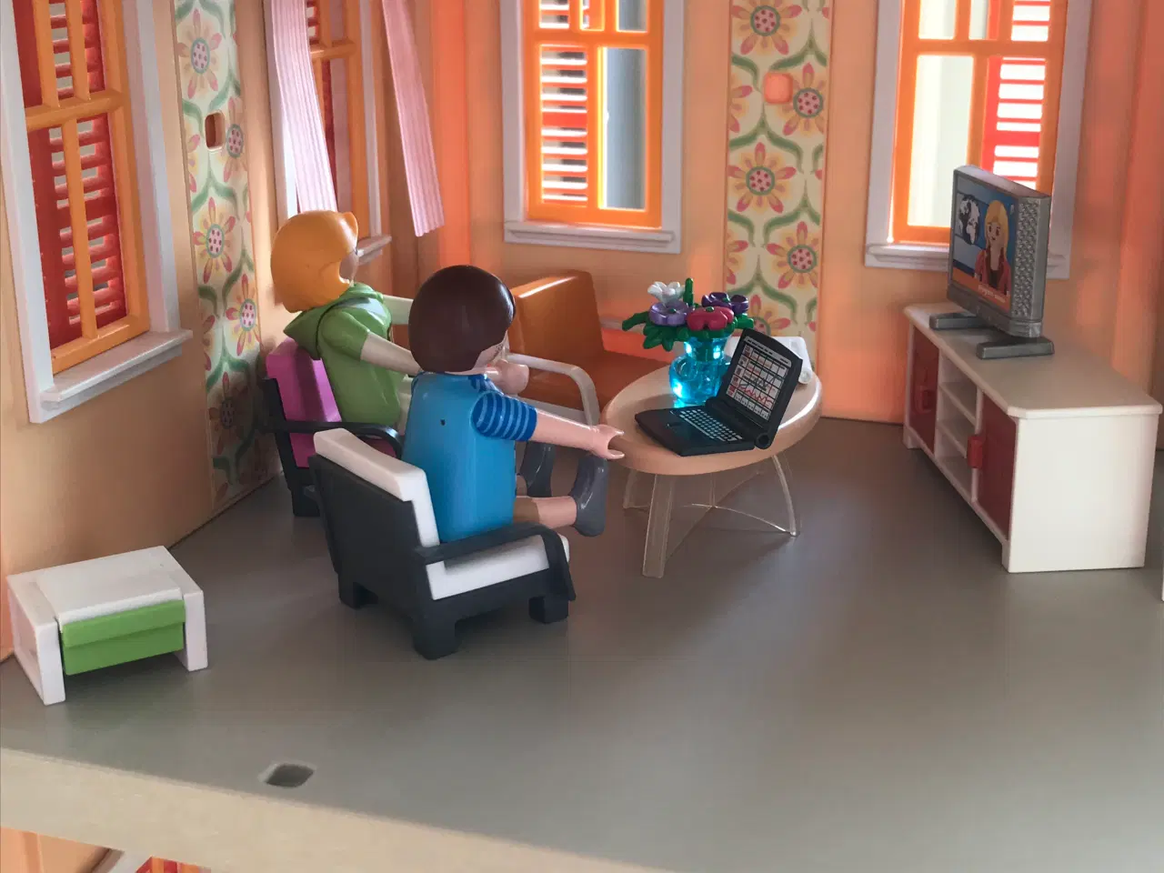 Billede 5 - Stort dukkehus 