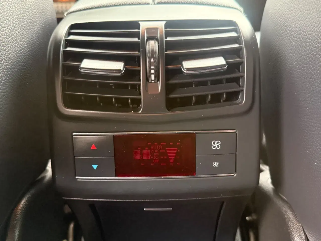 Billede 19 - Mercedes E250 2,2 CDi Avantgarde stc. aut. 4Matic BE