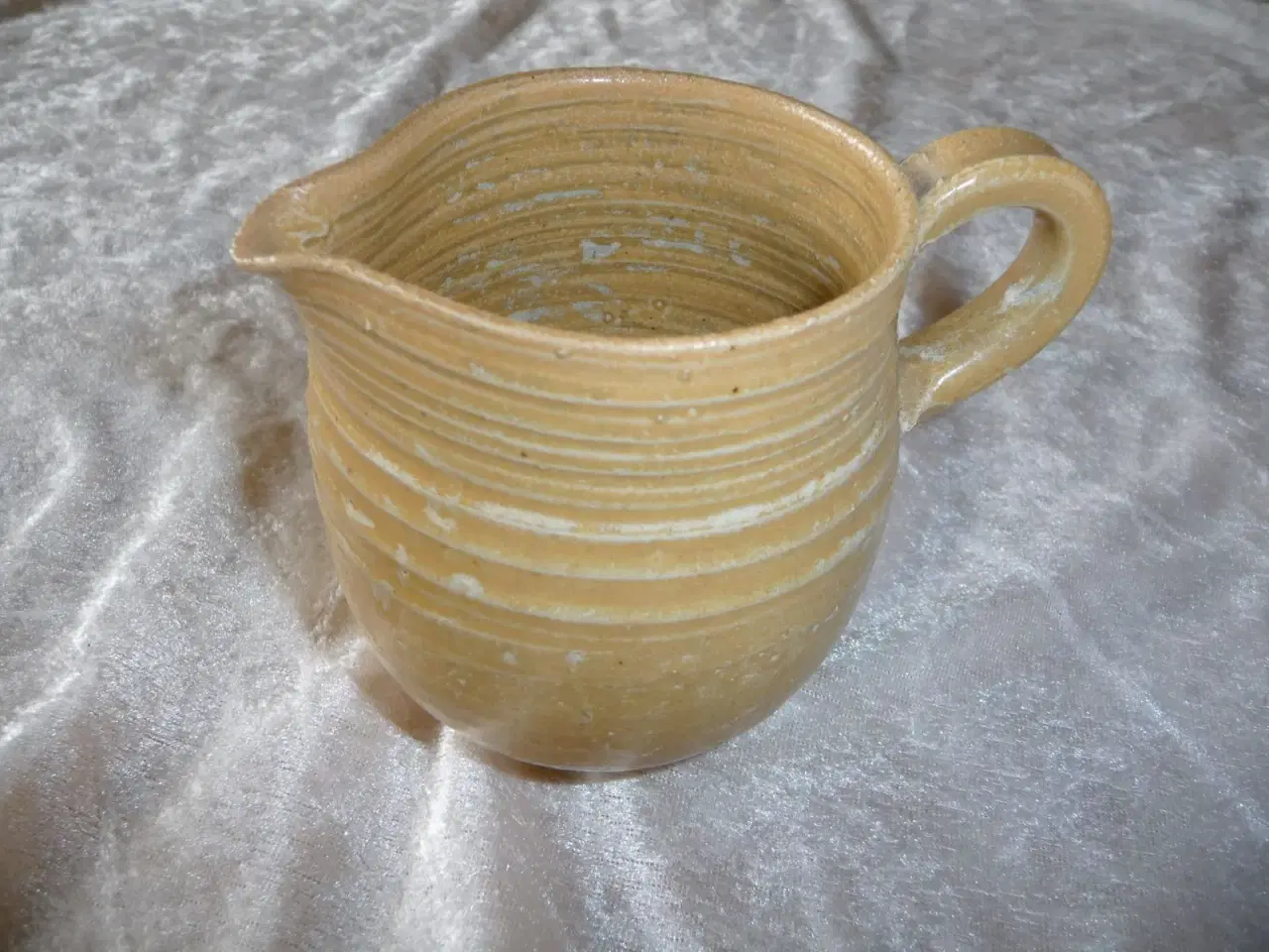 Billede 2 - lille mælke kande i keramik