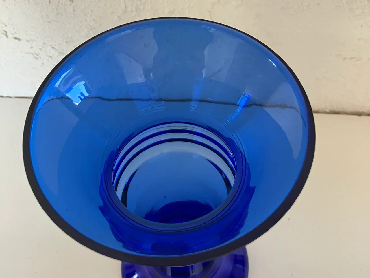 Billede 2 - Blå Holmegaard vase
