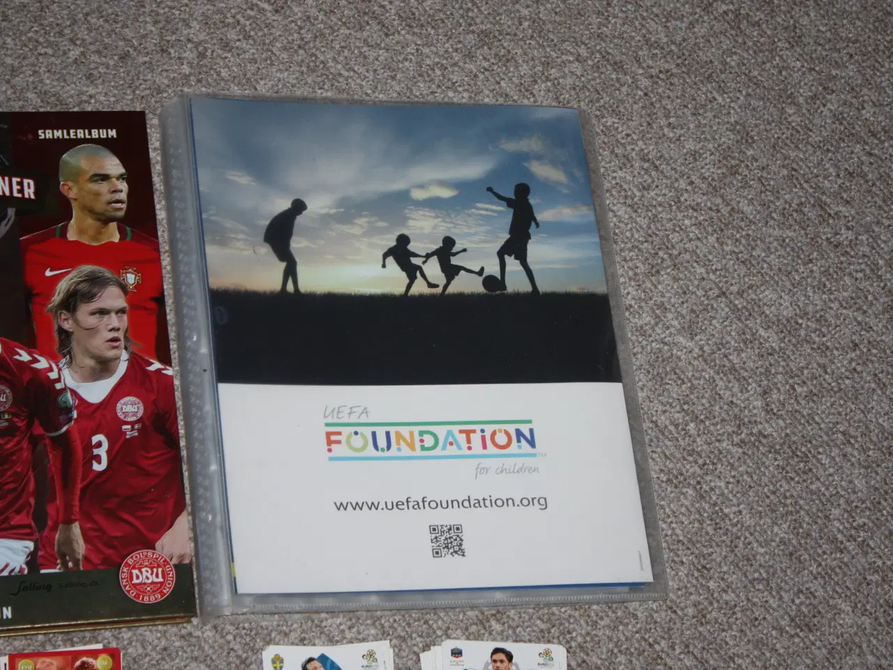 Billede 3 - Fodboldstjerner samlealbum 2018 edition DBU