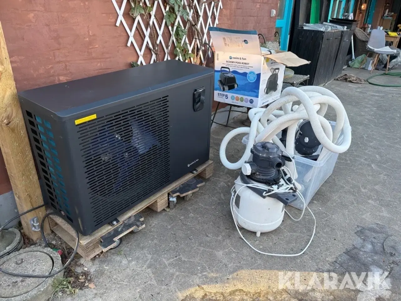 Billede 1 - Varmepumpe Swim & Fun 1402 inkl. støvsuger