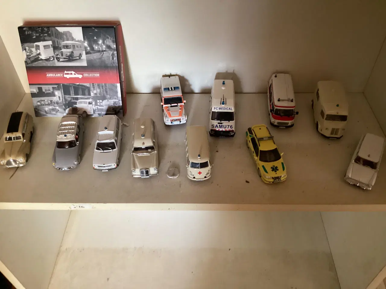 Billede 3 - Masser af udrykningskøretøjer 