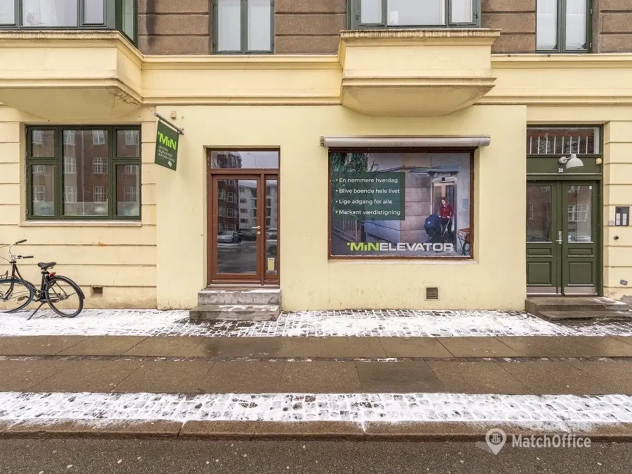 Billede 1 - Attraktiv erhvervsandel med stor synlighed. højt til loftet og egen gårdadgang – midt på Frederiksberg