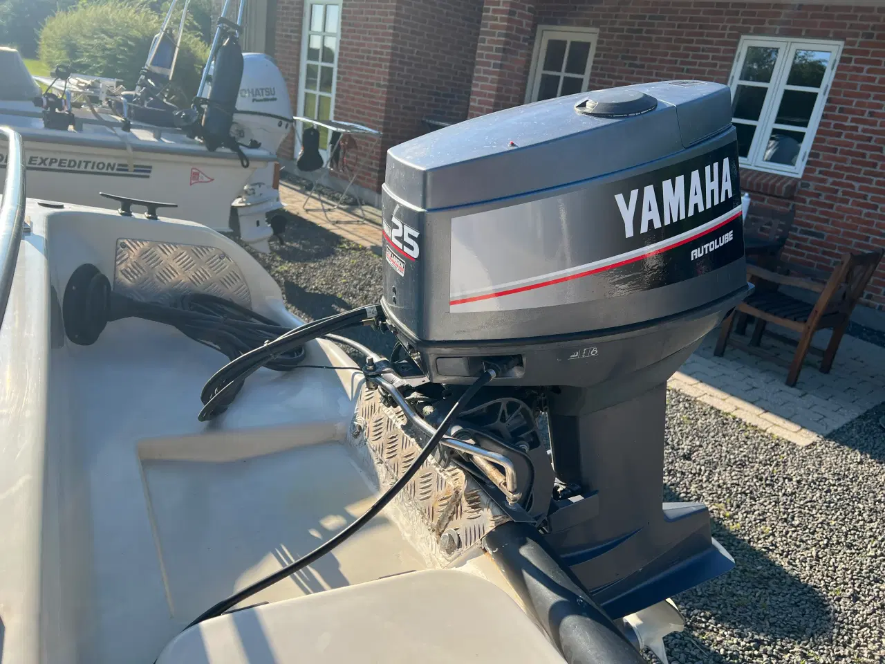 Billede 1 - Terhi 4110 styrepultsbåd m trailer klargjort