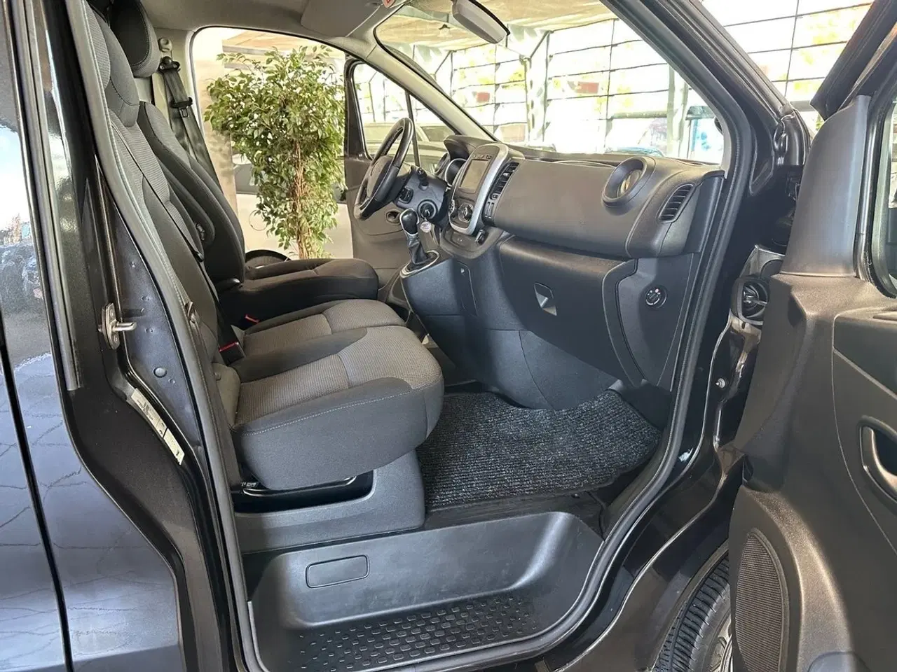 Billede 5 - Renault Trafic T29 2,0 dCi 170 L2H1 EDC