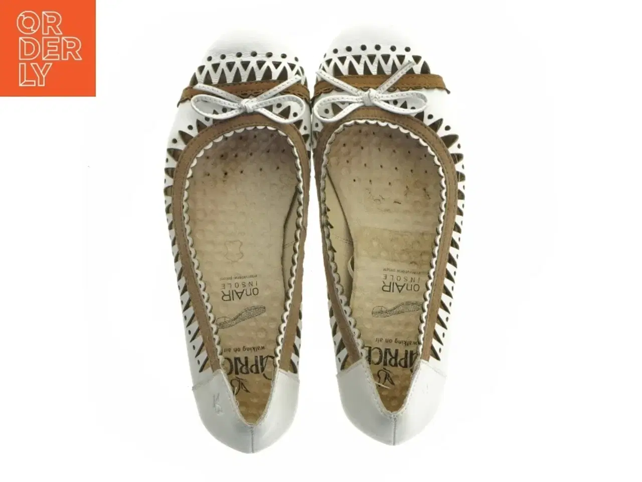 Billede 5 - Hvide kvinde ballerina sko fra Caprice (str. 35 )